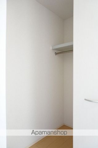グローヴ Bの内装写真