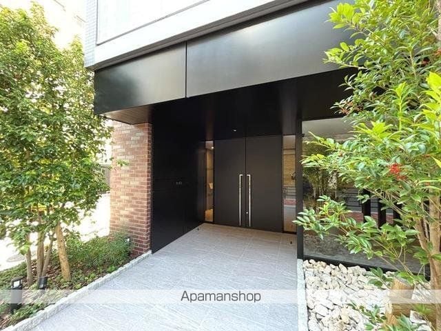 パークアクシス上野EASTの玄関写真