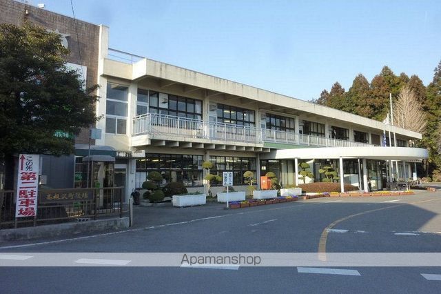 ラークヒルズBの周辺写真