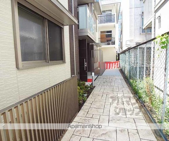 プランドール深草の玄関写真