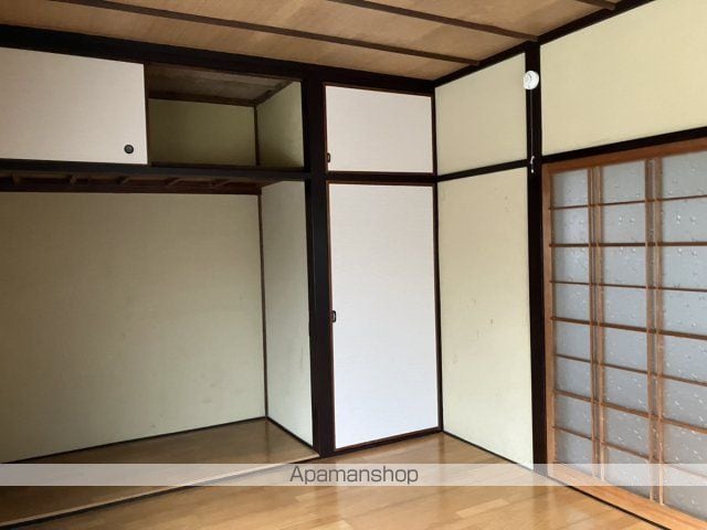 中之町4丁目貸家の内装写真