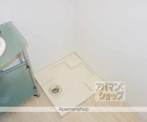 下京区朱雀北ノ口町マンションの内装写真