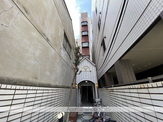 谷九クローバーハイツの外観写真