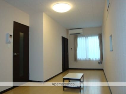 レオネクストまどか[1K/26.56m2]のリビング・居間1