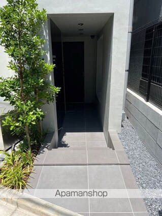 東京都中野区若宮１丁目[1R/16.82m2]のエントランス