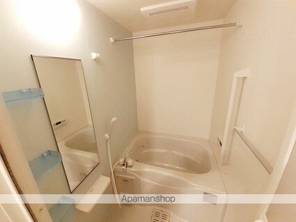 レジデンス神明弐番館[1R/32.9m2]のバス