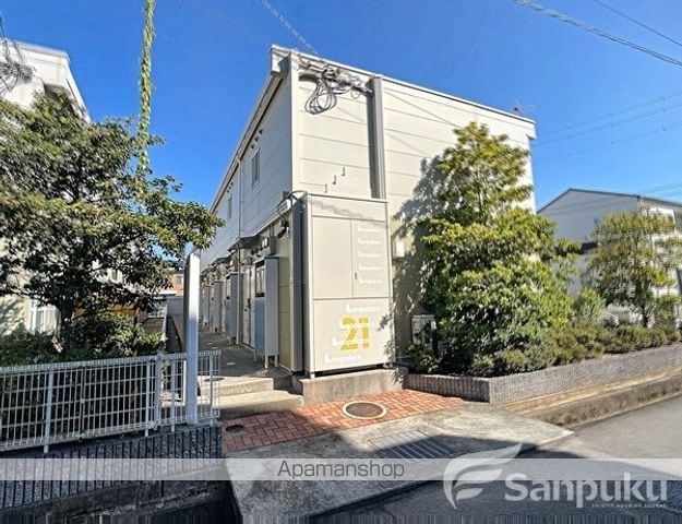 レオパレスユアーズIIIの外観写真