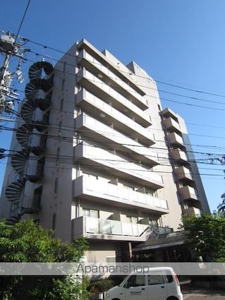 グランビア岡田[1R/22.65m2]の外観1