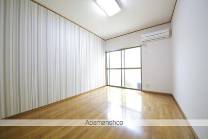 ミドルリバー[1R/18.32m2]のリビング・居間