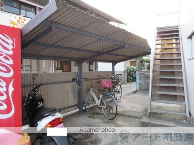 コーポ雄飛の玄関写真