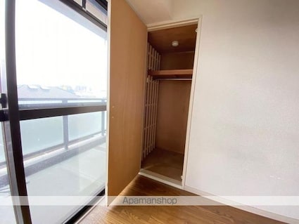 Ｃｒｅｓｔ　ＣｏｕｒｔＫ２[2LDK/66m2]の内装3