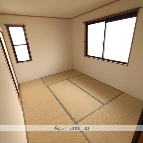 レジュウィールA棟の内装写真