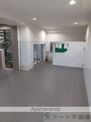サーパス鷹子２番館[3LDK/74.23m2]のエントランス