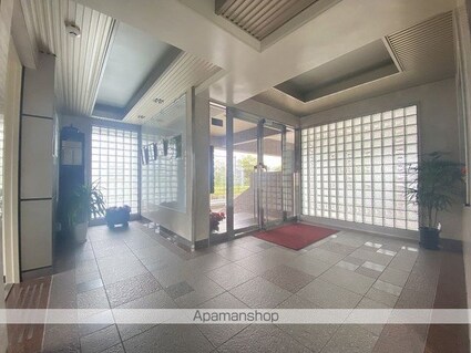 ロイヤル・シャトー一番館[3LDK/80.1m2]の共用部3