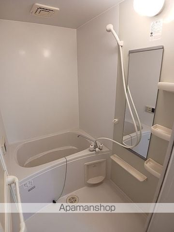 カファーラ・Eの内装写真