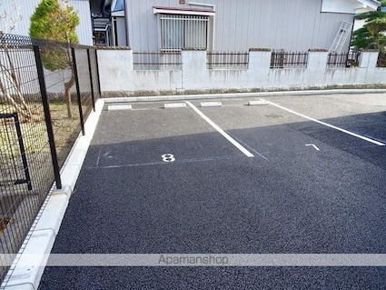 アスコット六丁の目[1LDK/31.88m2]の駐車場