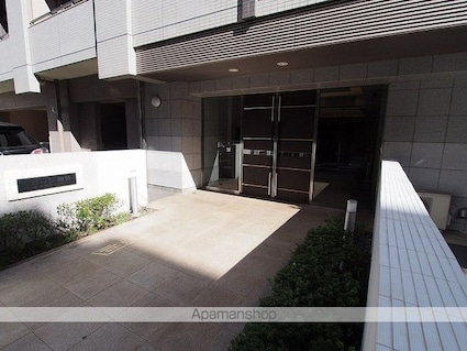 リバーレ池袋[1LDK/37.67m2]のエントランス1