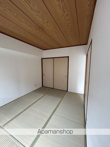 シャトー三和青山の内装写真
