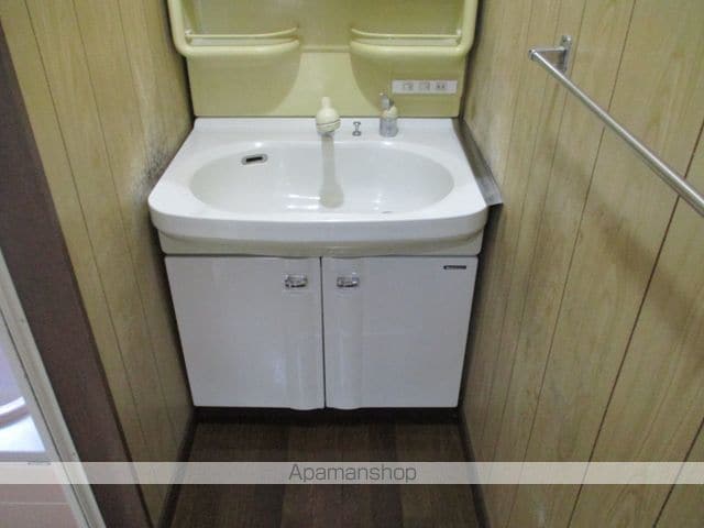 田辺市 2階建 築53年の内装写真