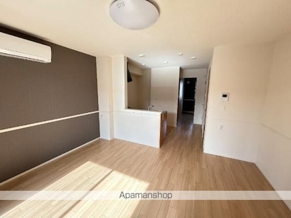 ドゥ　シェルポン[1LDK/43.24m2]のリビング・居間2