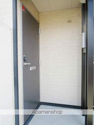 レオパレスエスペランサⅡ[1K/28.02m2]のエントランス2