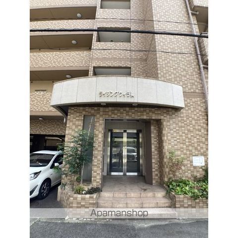 ライジングヴィラ葵の玄関写真
