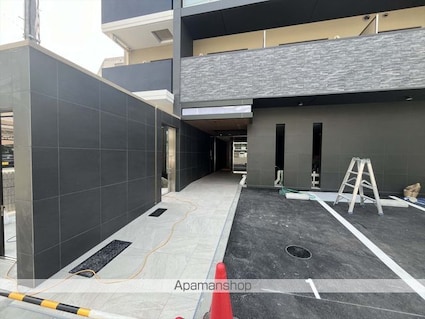 愛知県名古屋市西区新道２丁目[1K/24.94m2]のエントランス