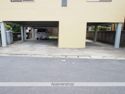 サウスコーポ[2DK/32.32m2]の駐車場