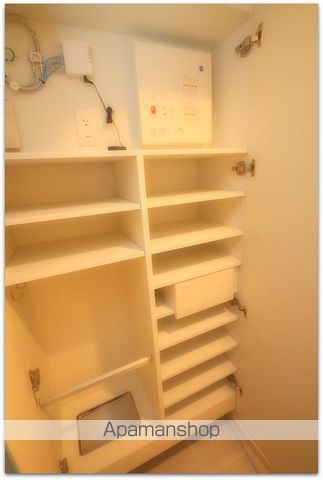 コンフォリア北堀江一丁目の内装写真