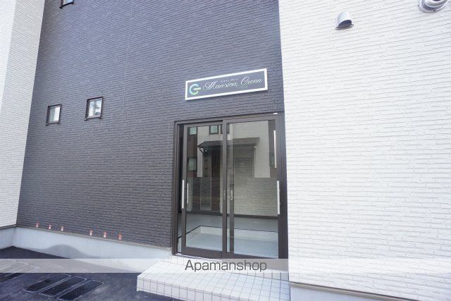 マンショングリーンの玄関写真