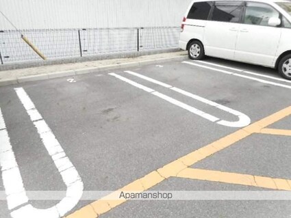 愛知県小牧市元町４丁目[1LDK/41.5m2]の駐車場2