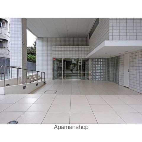 戸越銀座プレイスの玄関写真