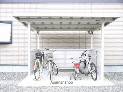 メゾーネ・ハナムラ[2DK/43.69m2]の共用部3