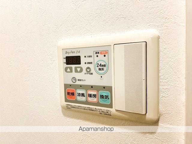 グラビスコート白島の内装写真