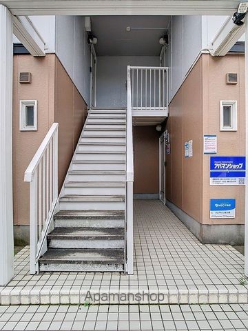 フレグランス桜 A棟の玄関写真