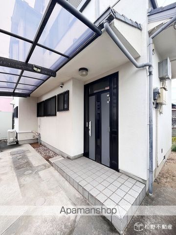 高松琴平電鉄琴平線 円座駅 徒歩9分 2階建 築32年の玄関写真