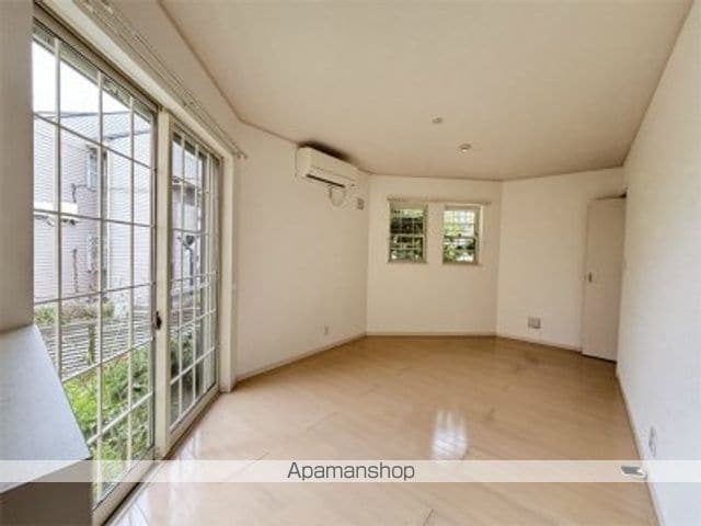 Ｐｅｔｉｔ　Ｍｏｎｄｅ習志野台[1R/27.75m2]のリビング・居間1