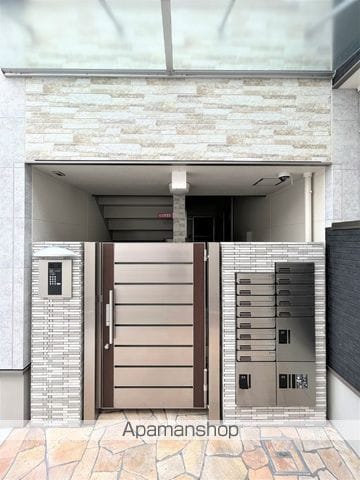フジパレス日根野駅南II番館の玄関写真