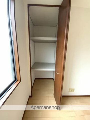 ベイサージュ豊岡 E棟の内装写真