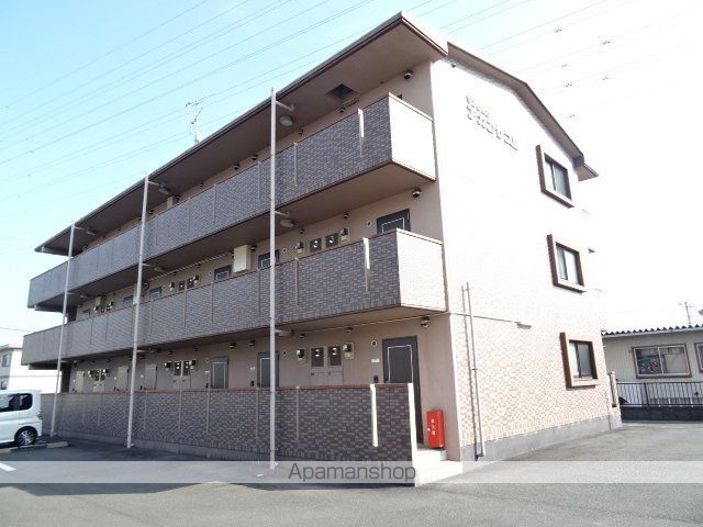 マンションアカンサスIIIの外観写真