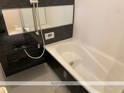 ヴィラアヴェニューセレーネ　Ａ棟[1LDK/47.95m2]のバス