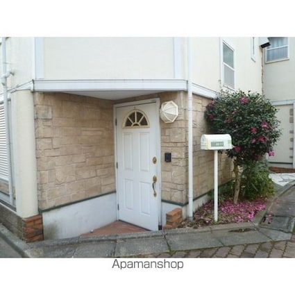 三軒茶屋２丁目戸建[3LDK/72.18m2]の外観2