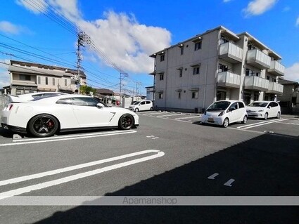 コルテーゼ[1LDK/42.08m2]の駐車場