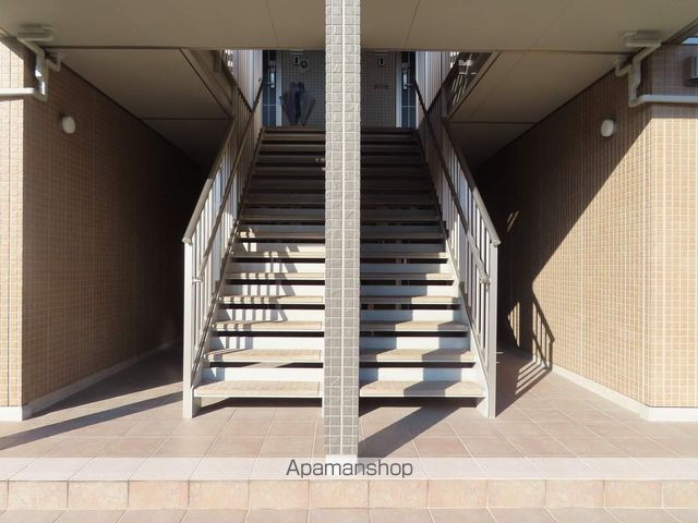 キャトルセゾンの玄関写真