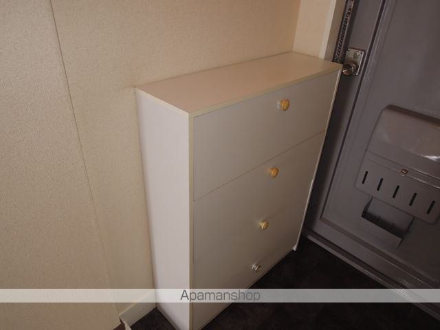 第一磯屋敷マンションの内装写真
