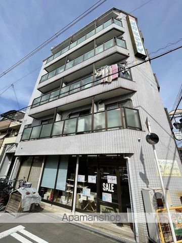 クインズコート緑橋の外観写真