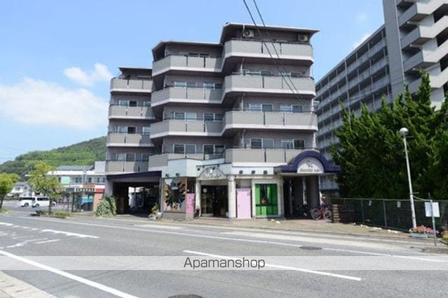 グランディ・マンの外観写真