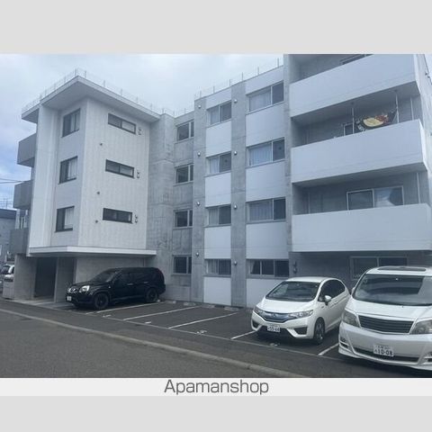 トロワエール南郷の外観写真