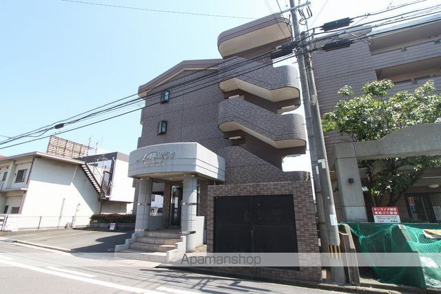 A・LA・MODOの外観写真