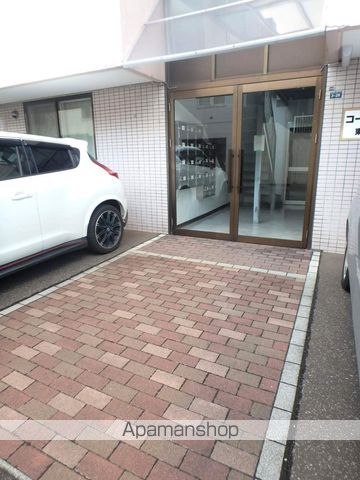 コーポHS東札幌の玄関写真